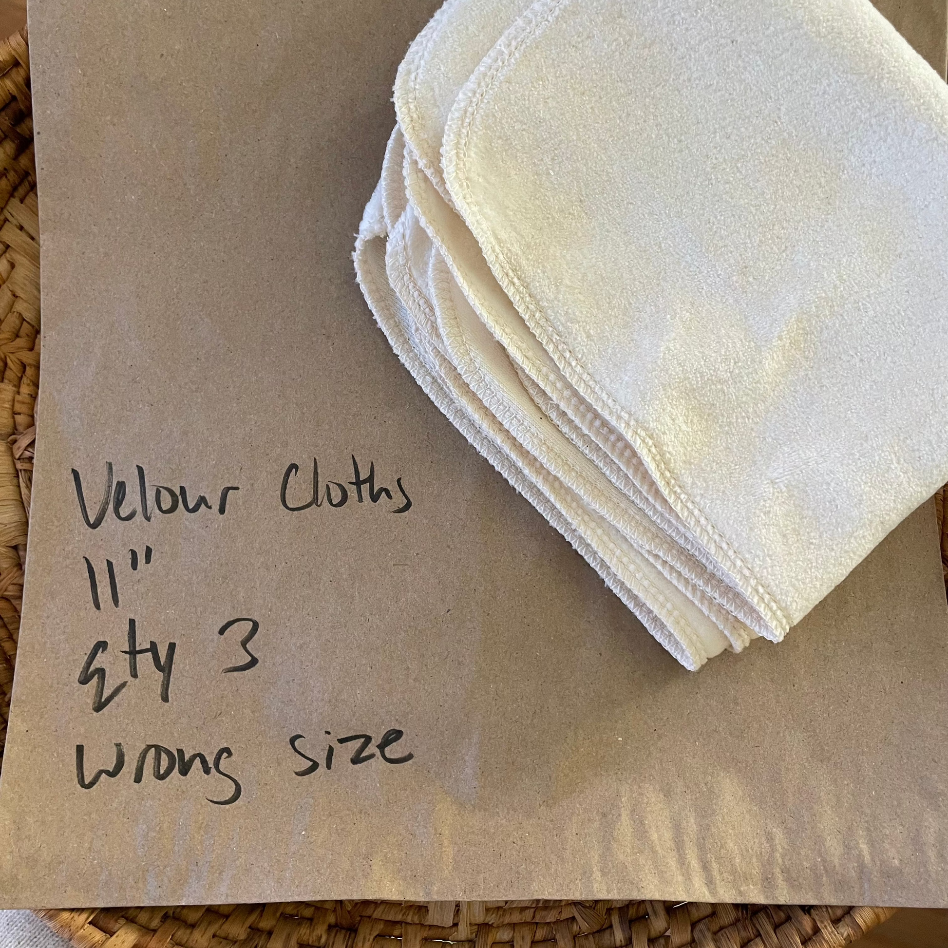 SECONDS: save 50% - oteKLôTH